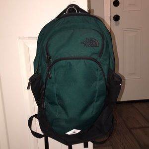 North Face hunter green backpack (GREAT SHAPE)
